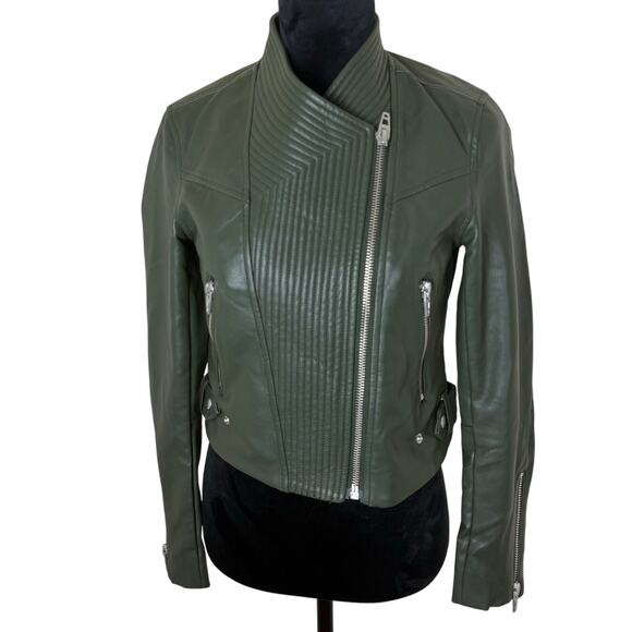 Blank NYC Jacket Womens Size XS Green Faux Leather Moto Zip - Picture 2 of 8